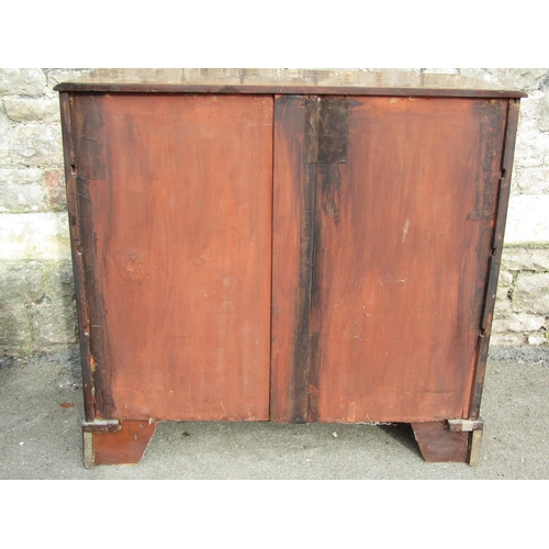 2638 - A 19th century mahogany chest of drawers with oval brass plate handles, raised on swept supports, 95... 