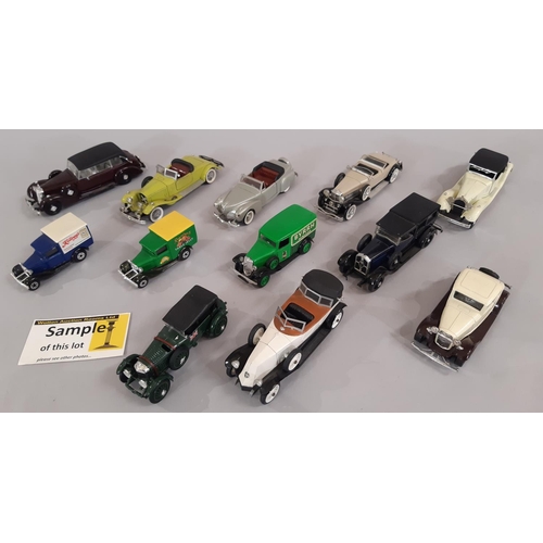 372 - A mixed collection of model vehicles including unboxed classic cars by Rio, Oxford, Crescent, others... 