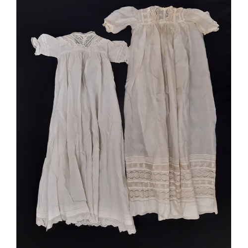 1749 - Collection of late 19th/ early 20th century textiles comprising 2 pairs of lace trimmed split bloome... 