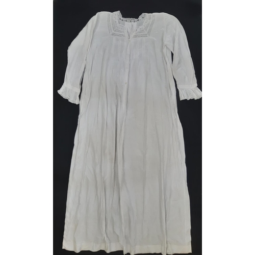 1761 - A collection of good quality early 20th century garments in linen and white cotton, mainly French an... 