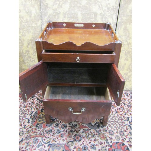 2712 - A Georgian mahogany tray top commode with pierced gallery with enclosed front on moulded supports, 5... 