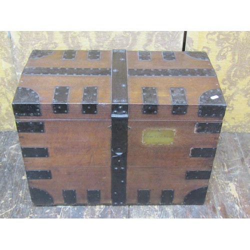 2708 - A good quality oak and steel banded silver chest, slightly smaller than usual standard, with domed l... 