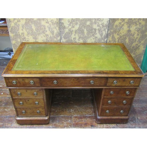 2654 - A good quality 19th century mahogany pedestal writing desk with nine drawers and green leather top w... 