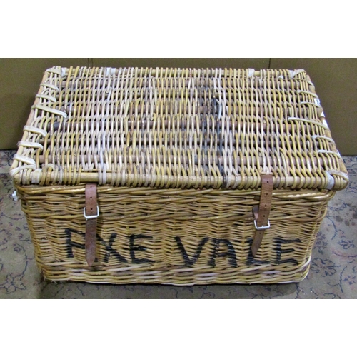 2271 - A large wicker work laundry basket