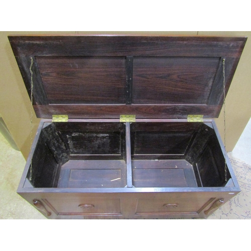 2181 - A good quality camphor wood coffer, with hinged cover revealing a divided interior, 53 cm high, 107 ... 