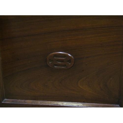 2181 - A good quality camphor wood coffer, with hinged cover revealing a divided interior, 53 cm high, 107 ... 