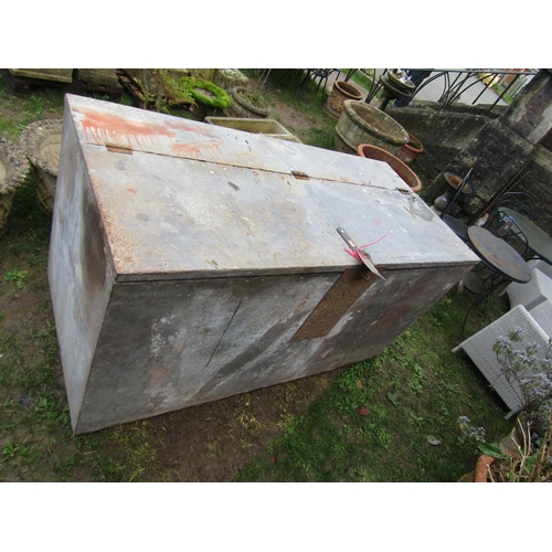 2062 - A large galvanised grain bin with hinged lid and two divisional interior, 175 cm long x 84 cm deep x... 