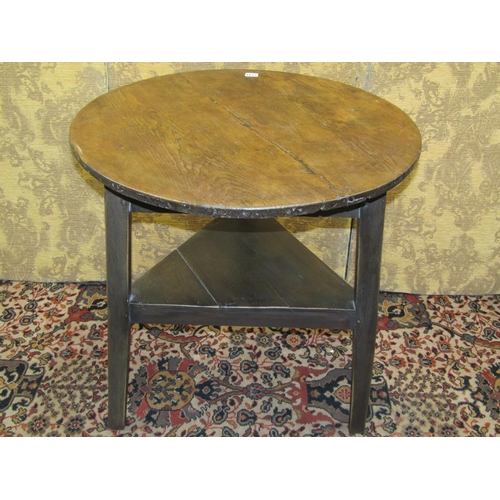 2741 - Georgian pine cricket table with undershelf.
70cm diameter, 73cm high