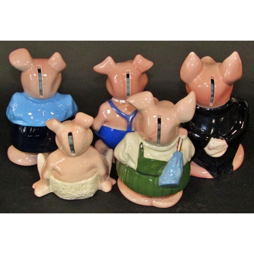 1012 - Set of five Nat West pig money banks (5)