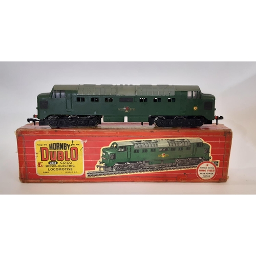 Collection of 00 gauge Hornby rail models from 1960's/70's, most in ...