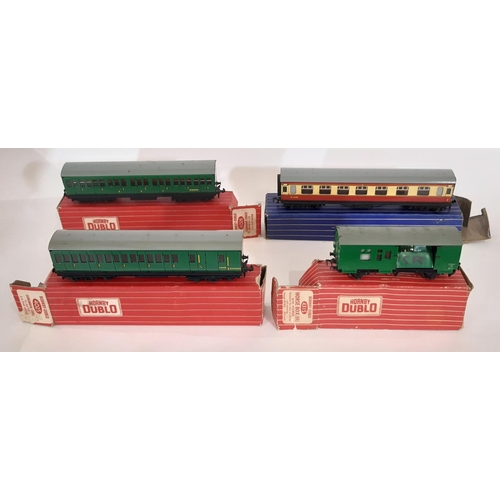 362 - Collection of 00 gauge Hornby rail models from 1960's/70's, most in original boxes  including Diesel... 