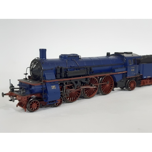 377 - HO gauge 4-6-2 German steam locomotive and tender by Trix no 22060, boxed with all internal packagin... 