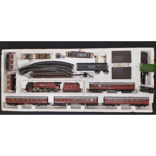 382 - Hornby Electric Train Set LMS Express Passenger R791, includes Duchess of Sutherland 4-6-2 locomotiv... 