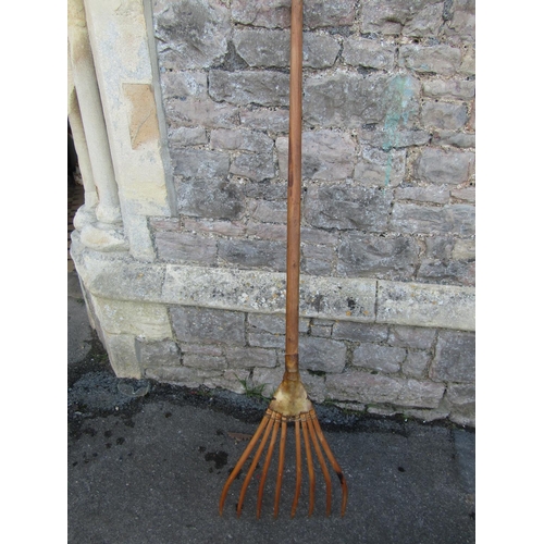 2128 - A large traditionally-made agricultural eight-pronged fork,  162cm.