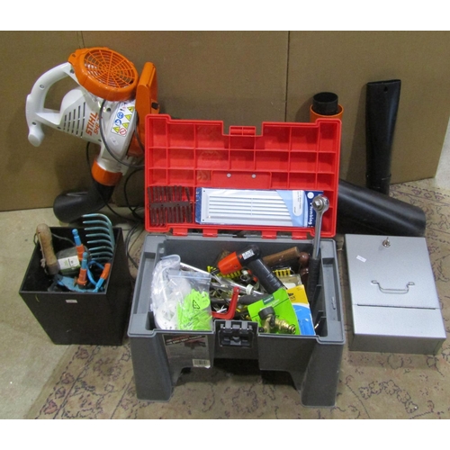 2144 - A collection of garden and hand tools to include a Stihl SHE 71 vacuum & blower unit (group)