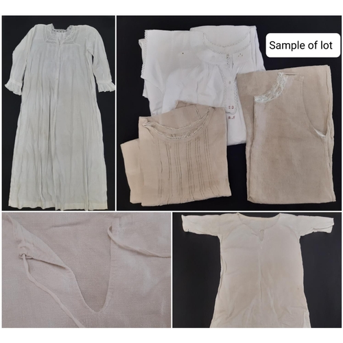 439 - A collection of good quality early 20th century garments in linen and white cotton, mainly French an... 