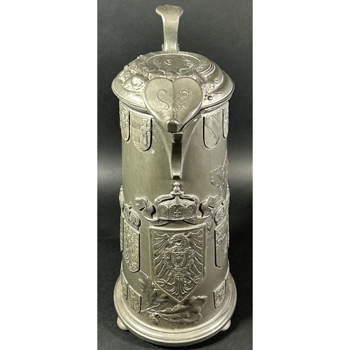 1766 - Kaiser Wilhelm II, a large and impressive commemorative beer krug / stein, the cover detailing a por... 