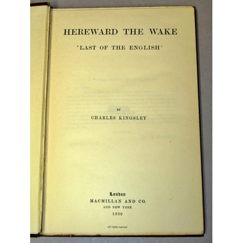 258 - 18 volumes of William Shakespeare, 3 volumes of Charles Kingsley, Seven Pillars of Wisdom by T E Law... 