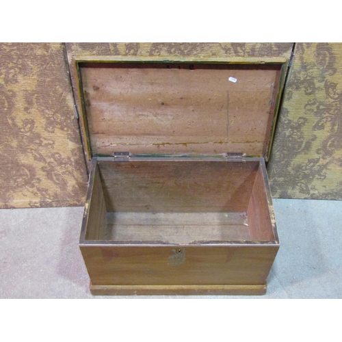 2165 - Small Victorian pine box with hinged lid and stained/grained finish, 65cm long x 39cm wide x 36cm hi... 