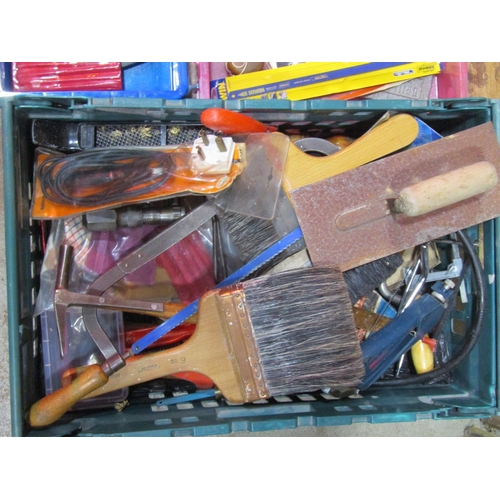 2180 - A quantity of contemporary hand tools