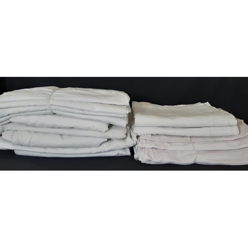 423 - Large quantity of vintage white cotton bed linen including bolster covers, pyjama cases and single/d... 