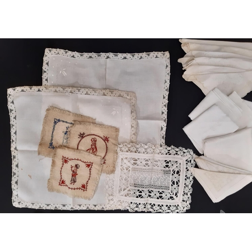 424 - Large collection of vintage table linen, bridge table cloths, napkins, runners, etc