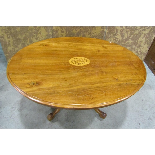 2208 - Victorian oval walnut breakfast table with inlaid detail, raised on a central turned pillar and scro... 