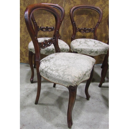 2208 - Victorian oval walnut breakfast table with inlaid detail, raised on a central turned pillar and scro... 