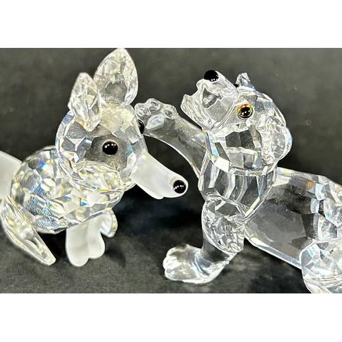 1121 - Two miniature Swarovski Crystal figures, a fox and lion cub.