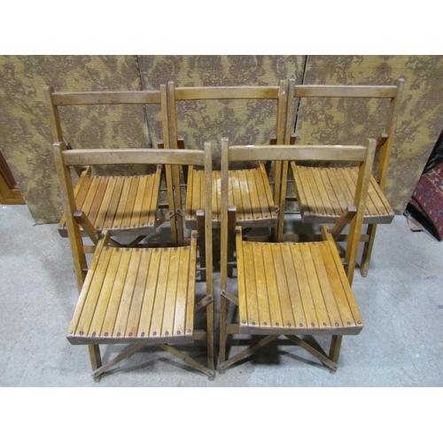 2133 - Set of five folding stained beechwood chairs with slatted seats