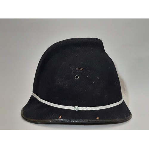 1822 - An interesting and varied collection of British and international police Constabulary dress / unifor... 