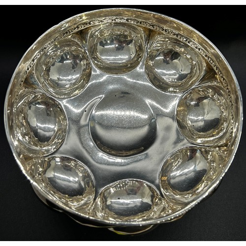 267 - A silver chalice / communion bowl, Chester 1915 makers George Nathan & Ridley Hayes, 13.5 cm diamete... 