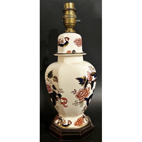 150 - Masons Mandalay china to include an octagonal table lamp, mantle clock, dish, jugs, etc