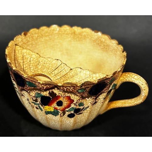 64 - Late 19th century Junket bowl with six matching plates all decorated with a floral detail