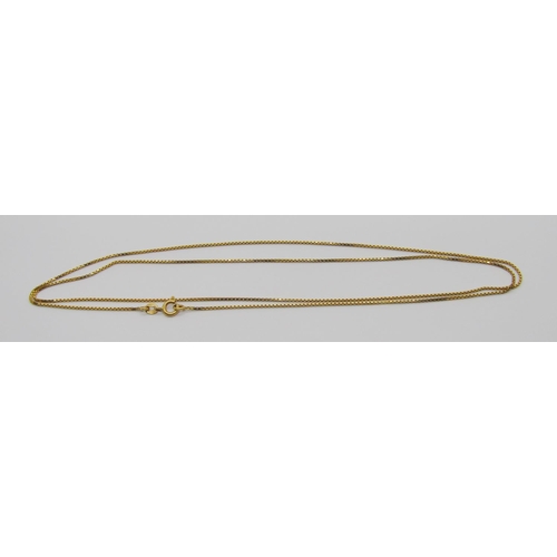 394 - Long 18ct fine box link chain necklace, 71cm L approx, 5.2g