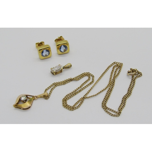 361 - Group of modern yellow metal gem set jewellery comprising a stylised pendant necklace set with a whi... 