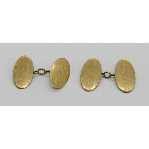 367 - Pair of 9ct engine turned cufflinks, maker 'H.G&S', Chester 1929, 3.8g