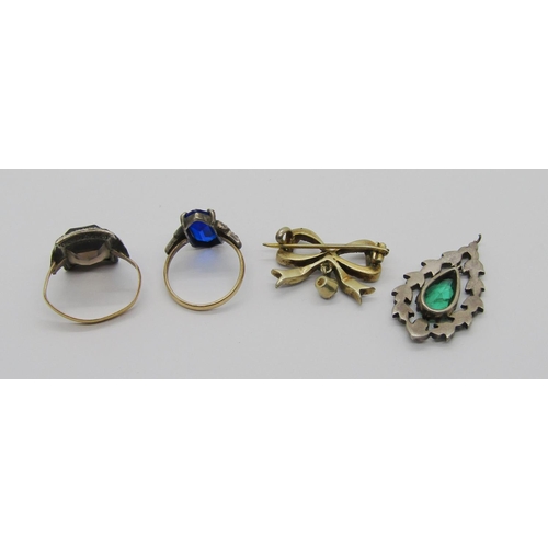 391 - Group of antique jewellery comprising an Art Deco style 9ct gold and silver dress ring, a further dr... 