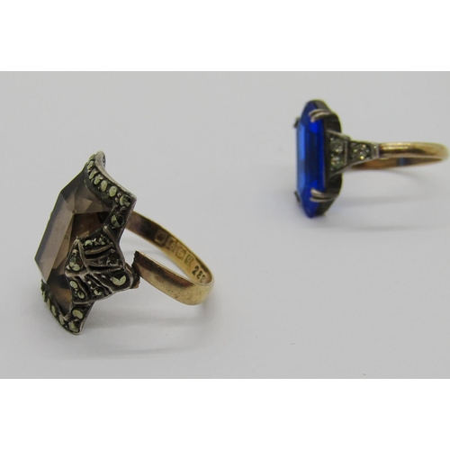 391 - Group of antique jewellery comprising an Art Deco style 9ct gold and silver dress ring, a further dr... 