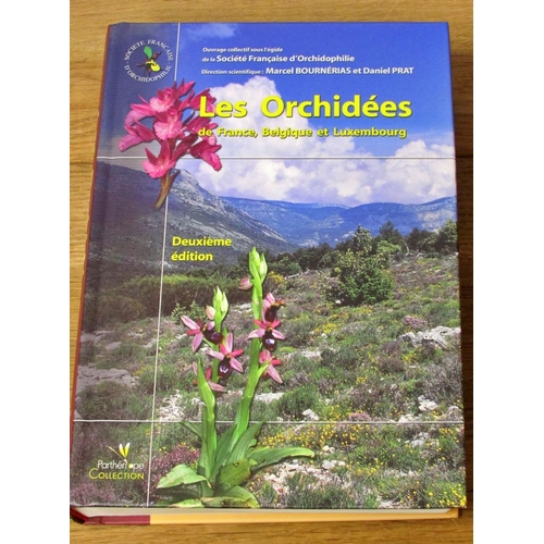 806 - Extensive collection of books on the flora of orchids to include reference on British and European o... 