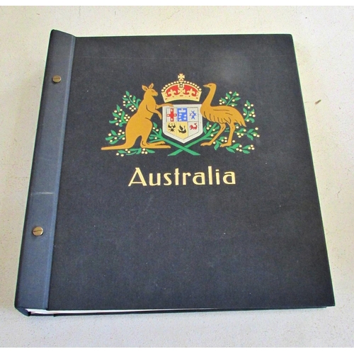 866 - An Australia comprehensive used collection of Davo printed albums, 1913-1989.