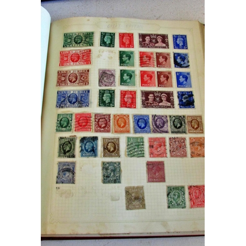 879 - 2 albums of stamps together with a red stock book and an envelope of mixed stamps (unsorted) Great B... 