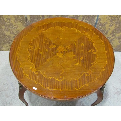 1245 - A floral inlaid occasional table of circular form