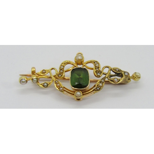 331 - Art Nouveau 15ct cushion-cut green tourmaline and seed pearl brooch, 3.9cm W approx, 3g (af)