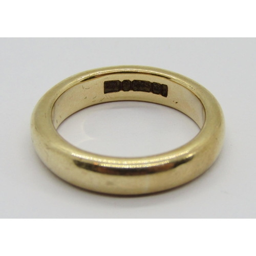 334 - 9ct wedding ring, size L, 5.8g