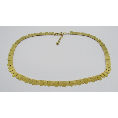 338 - Vintage 9ct fringe collar necklace with textured finish, 46cm L approx, 14.9g