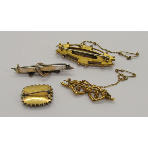 350 - Group of antique jewellery comprising a 19th century yellow metal mourning brooch with pearl surroun... 