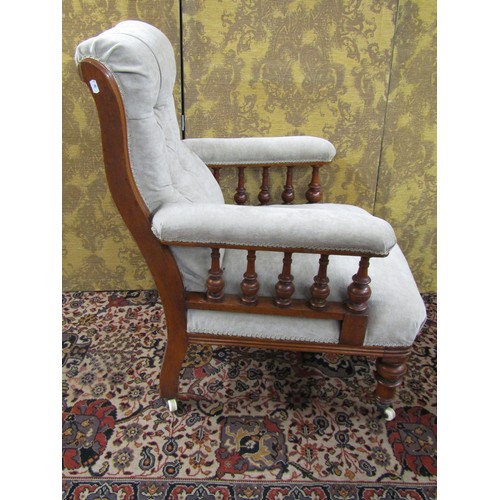 1431 - A Victorian mahogany drawing room chair with turned spindle mouldings