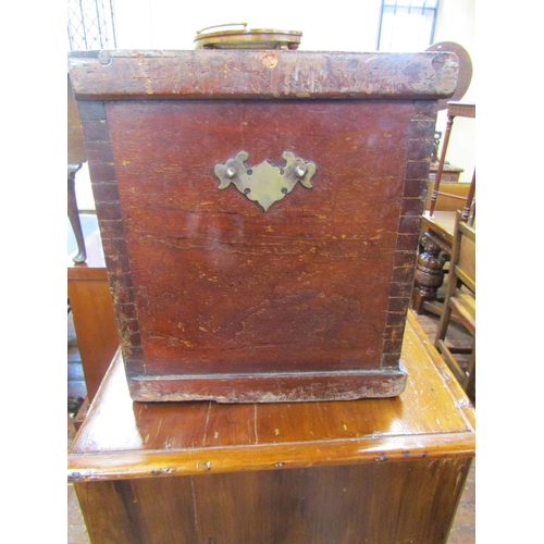 1526 - A camphor wood coffer of simple boarded construction, 39cm high, 94 x 36cm