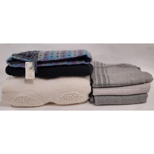 899 - 6 good quality woollen blankets / throws comprising 2 Alpaca wool mix fringed throws by Incalpaca TP... 